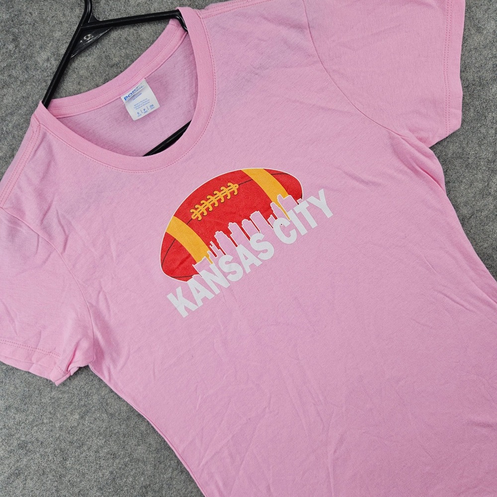 Port & Company Kansas City Football Graphic Tee T-Shirt Women Small Pink Cotton